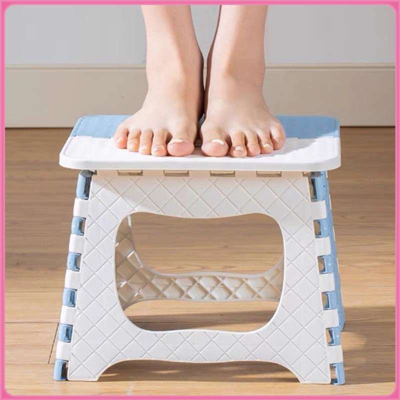 เก้าอี้ พลาสติกพับได้ เก้าอี้พกพา พกพาสะดวก แข็งแรงทนทาน มีหลายสีให้เลือก Foldable Stool