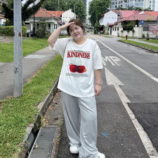 TeddyTee ขายดี🔥เสื้อยืด สาวอวบ oversize ผ้าคอตตอน🎀สำหรับสาวอวบ พรางหุ่น ผ้าฝ้ายนุ่มมาก ไซส์ใหญ่ ลายเชอร์รี่ “KINDNESS”