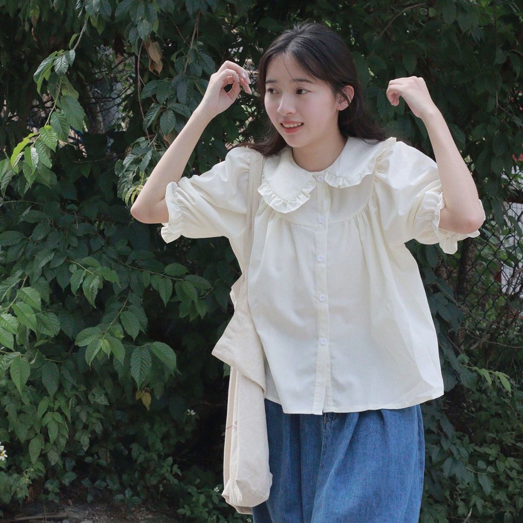 เสื้อเชิ้ตแขนสั้นหวานคอตุ๊กตาสไตล์วิทยาลัยของผู้หญิง