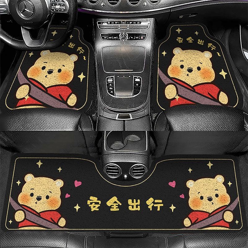 สินค้าใหม่พร้อมสต็อกการ์ตูนสร้างสรรค์แหวนผ้าไหมเบาะนุ่มรถเสื่อเท้าพรมสไตล์สกปรกทนสวมทนกันลื่นรถแผ่นป้องกันเสื่อเท้าสากล20240920