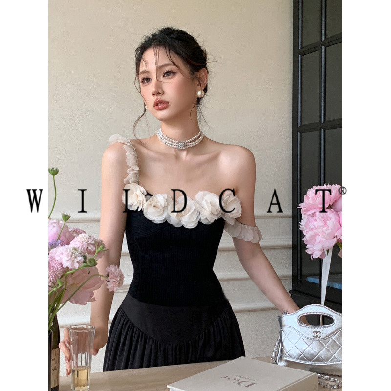 ฤดูร้อนสไตล์ใหม่สไตล์ฝรั่งเศสสง่างามหวานเผ็ดกลีบยกทรงถักเสื้อกั๊กสั้นด้านบน