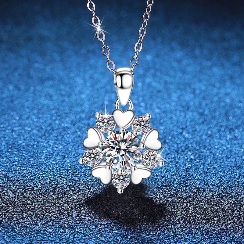 AIDA Chosen Snowflakes จี้ สร้อยคอ 925 เงิน Moissanite