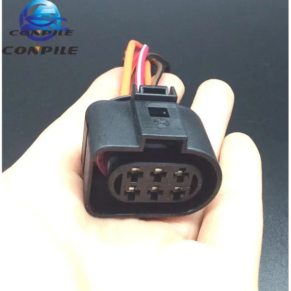 สําหรับ Audi TT TTS A3 ไฟท้ายซ็อกเก็ตปลั๊กแผงวงจรปลั๊ก