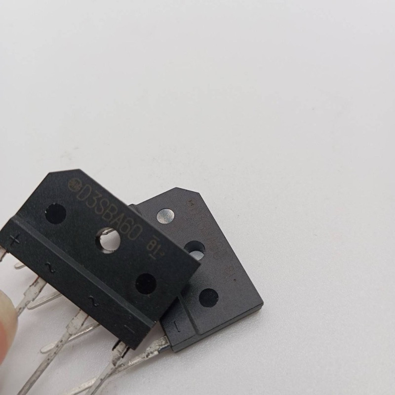 D3SBA60 ไดโอด สินค้าถ่ายจากงานจริง ของใหม่ ทางร้านจัดส่งของทุกวัน D3SBA60