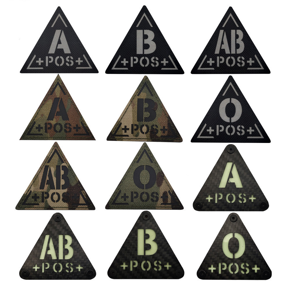 สามเหลี่ยม Multicam เลือดประเภท AB O + POS Positive Patch อินฟราเรด IR สะท้อนแสง Medical Patch พร้อมตะขอและห่วง Fastener
