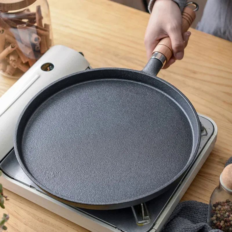 26cm Thickened Cast Iron Non-stick Frying Pan Cake Pancake Crepe Maker Flat Pan Fried Eggs Saucepan 
