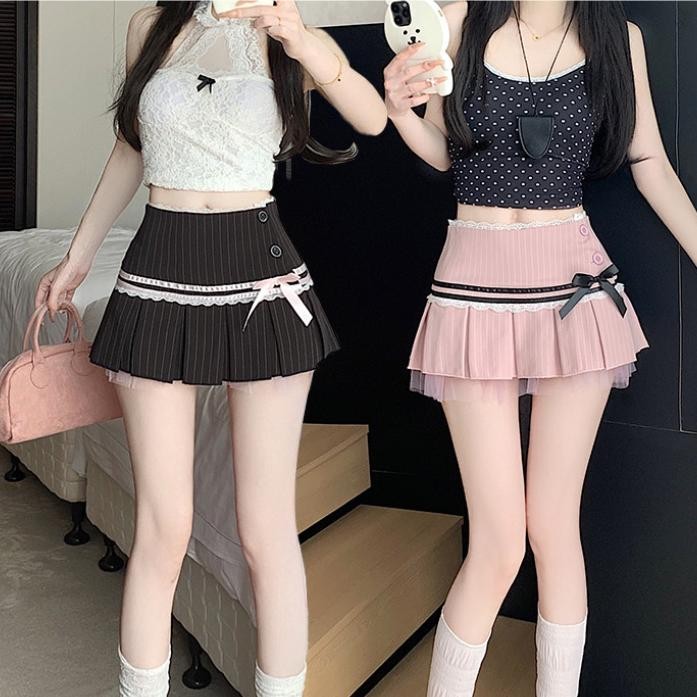 S-2XL กระโปรงจีบโบว์ลูกไม้ลายทางสีชมพูสไตล์เด็กผู้หญิง กระโปรงสั้นเอวสูงป้องกันการเปิดเผยสำหรับผู้หญิง