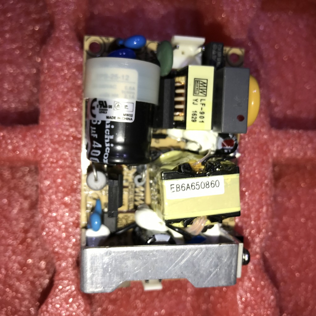 MEAN WELL EPS-25 EPS-25-15 15V 1.7A 25W เอาต์พุตเดียว switching power supply MEAN WELL