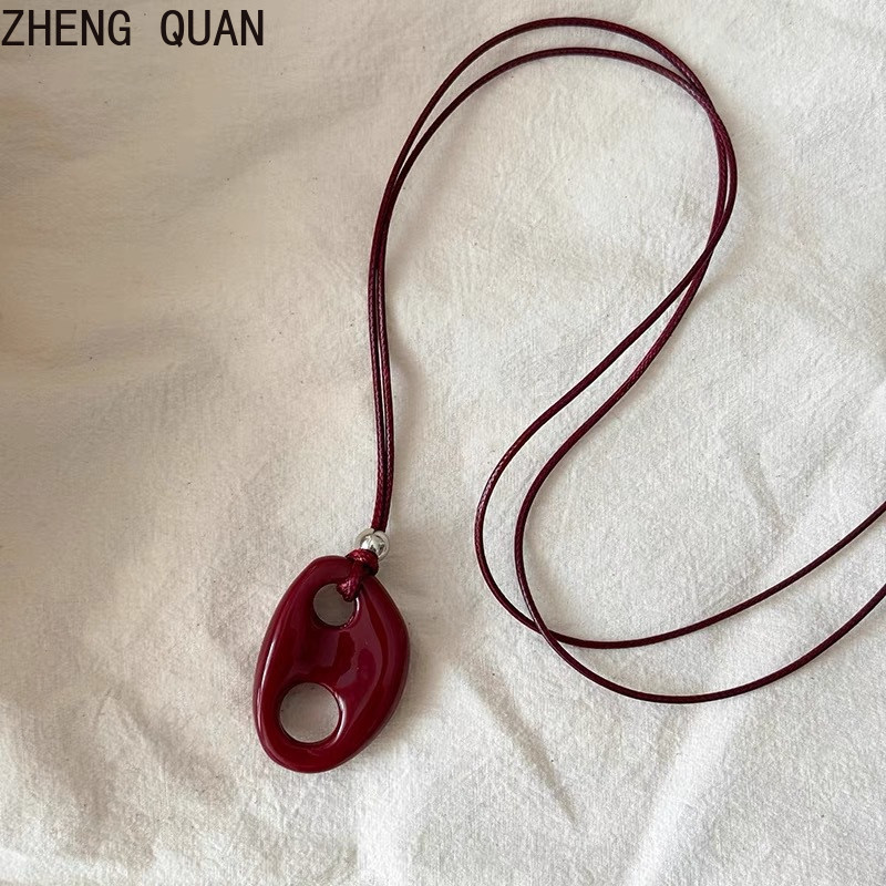 สร้อยคอมีจี้เรซินอสมมาตรแบบเรขาคณิต เครื่องประดับแฟชั่นสำหรับผู้หญิง เป็นของขวัญวันหยุดที่ยอดเยี่ยม - รูปที่ 3