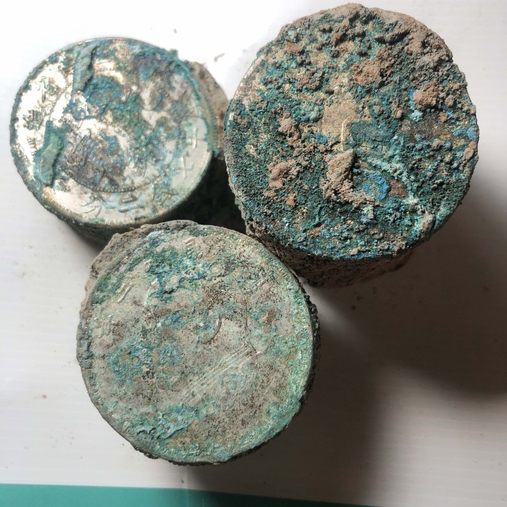 ของสะสม Shenkeng Rust Silver Dollar สีเขียวปัก Silver Dollar Barrel Silver Dollar สุ่มจัดส่ง Boss We