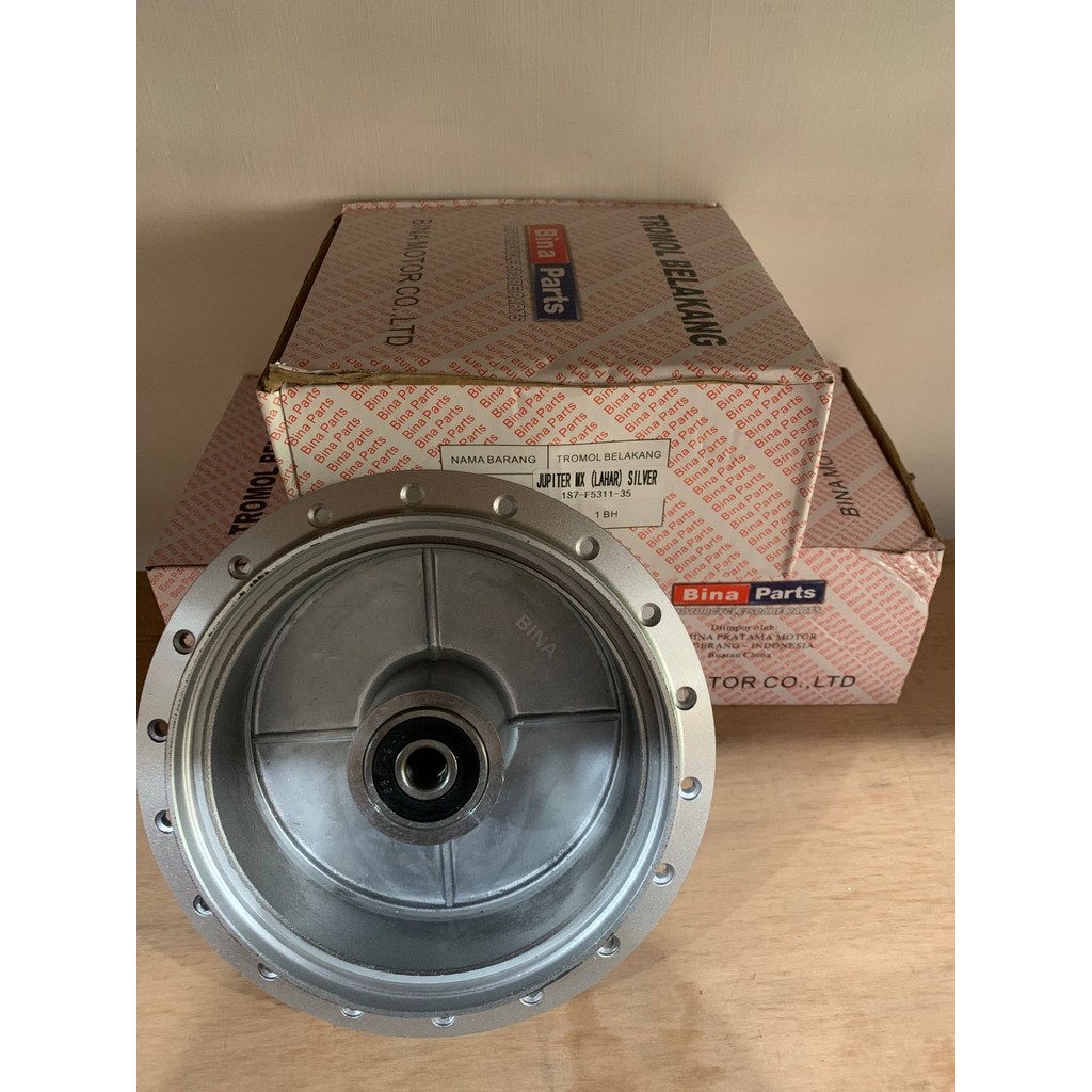 REAR DRUM PLUS BEARING JUPITER MX SILVER BINA PARTS