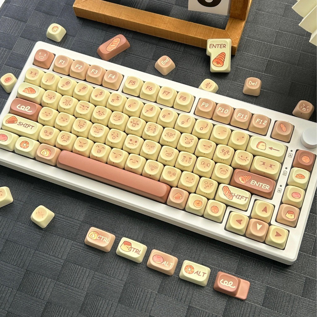 ขนมปัง Emoji Keycaps 130 คีย์ MOA โปรไฟล์ PBT Dye Sublimation การ์ตูนรอบ Keycaps สร้างสรรค์น่ารัก Bu