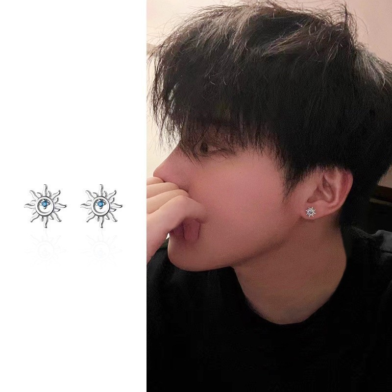 S925 เงิน Sun ดอกไม้ต่างหูสําหรับชาย Blue Zircon Ins บุคลิกภาพ Hypoallergenic ต่างหูอุปกรณ์เสริมแฟนของขวัญ