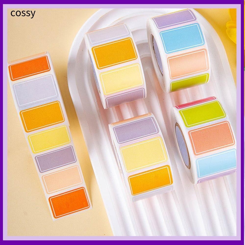 สติ๊กเกอร์ชื่อ COSSY อุปกรณ์เครื่องเขียน สติ๊กเกอร์ฉลากกันน้ํา สติ๊กเกอร์แท็กเปล่าแบบมีกาวในตัว