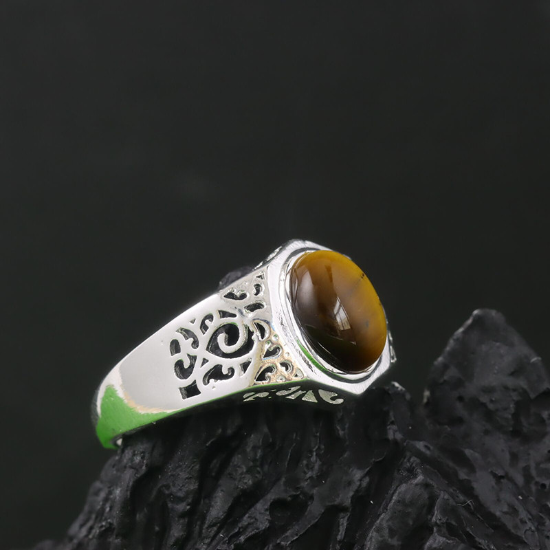 แหวนเหล็กไทเทเนียม รูปตาเสือ ทรงวงรี สีเงิน เครื่องประดับแฟชั่น สไตล์วินเทจ หรูหรา สําหรับผู้ชาย