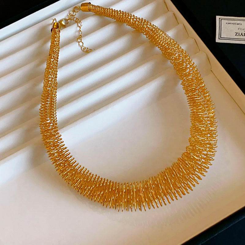 ยุโรปและอเมริกาโอ้อวดฤดูใบไม้ผลิตัดปก เครื่องเทศสาวอารมณ์โลหะสไตล์สร้อยคอบุคลิกภาพออกแบบเฉพาะแฟชั่นคอปกผู้หญิง - รูปที่ 3