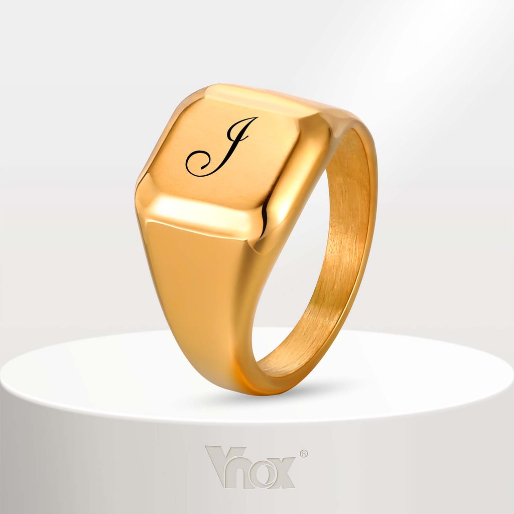 VNOX วีน็อกซ์ แหวนลงนามทรงสี่เหลี่ยมส่วนบุคคล,แหวนชื่อชุบทอง 18เค,สแตนเลสไม่ซีดจางเครื่องประดับสําหรับผู้หญิงผู้ชาย