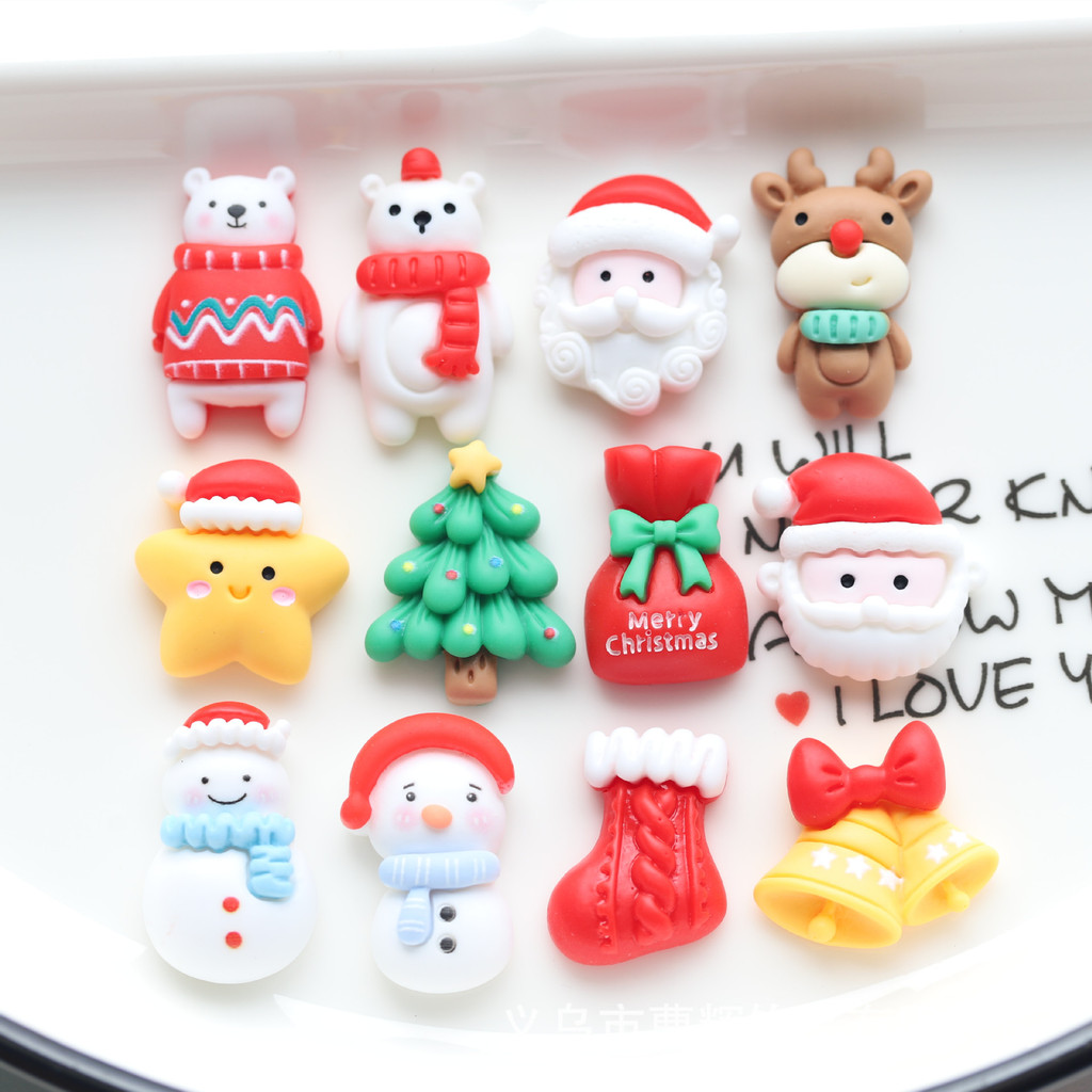 การ์ตูนต้นคริสต์มาส Jibbitz Charm Bear Jibbits Deer Croc Design Pin Bell Jibitz Crocs สําหรับผู้หญิงสาวอุปกรณ์เสริมรองเท้าตกแต่ง