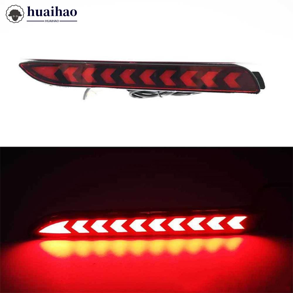 HUAIHAO 2PCS LED รถด้านหลังกันชน Reflector ไฟท้ายไฟเบรคสําหรับ Toyota RAV4 Camry B8L3