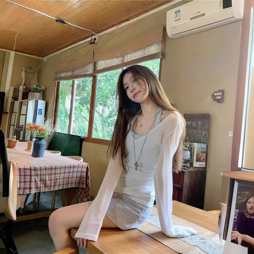 ชุดแฟชั่นสองชิ้นสไตล์ V-neck คอhalter สำหรับผู้หญิง jz85yftg