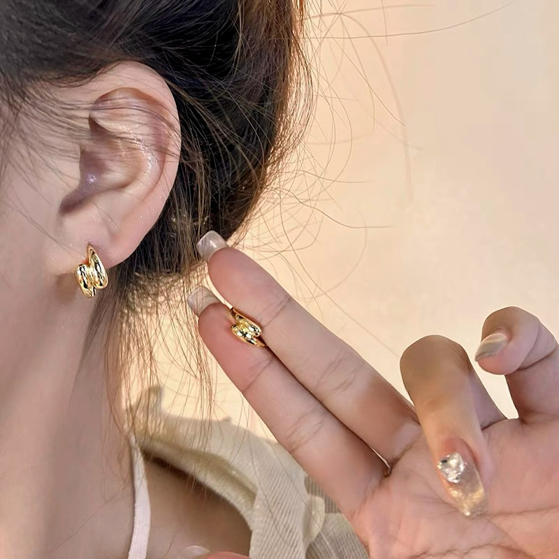 Water Drop Siver Gold Buckle ต่างหูเจาะหู Studs อุปกรณ์เสริมสําหรับสาวหวาน
