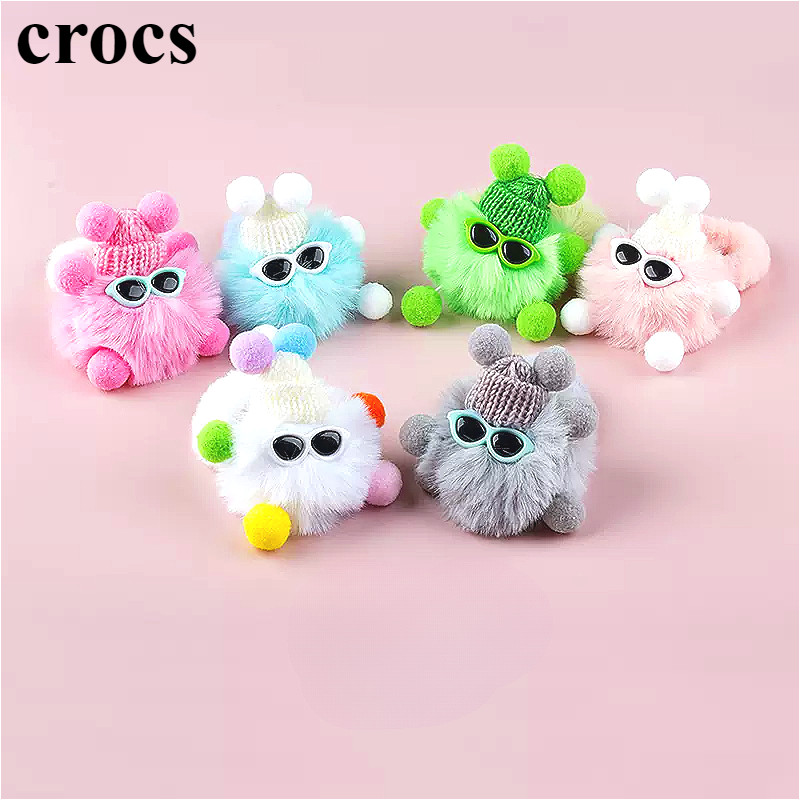Crocs Jibbitz Charms 3D Plush Sneaker Buckle with Glasses, ของขวัญสร้างสรรค์สําหรับคู่รัก, Croc คุณภาพสูง
