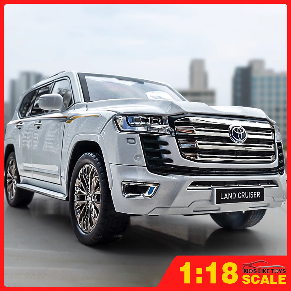 Klt 1:18 Toyota Land Cruiser LC300 SUV โลหะของเล่นรถDiecastรถสําหรับชายเด็กจําลองเสียงแสงของขวัญงานอดิเรกคอลเลกชัน