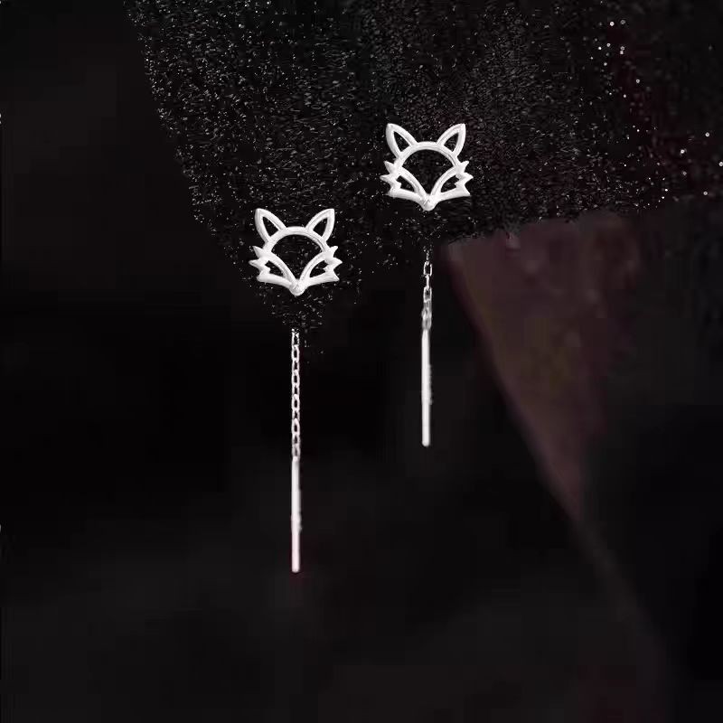 Little Fox Ear Line หญิง Niche Design พู่หวานหูโซ่ประณีต All-Match ที่เกี่ยวหูต่างหู