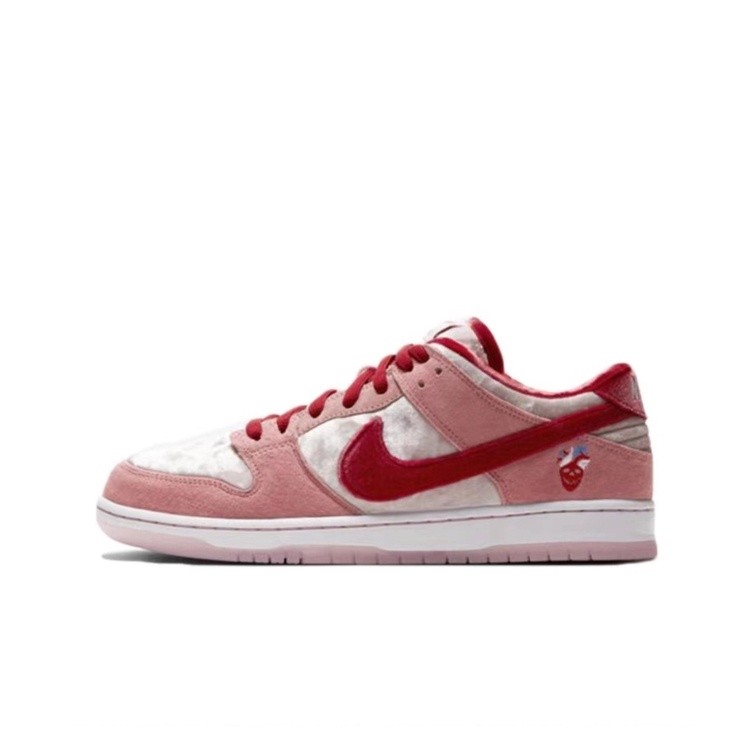 ของแท้ 100% Strangelove x Nike SB Dunk Low Pro QS