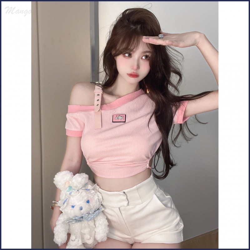 Sweet Hot Girl เสื้อยืดแขนสั้นไหล่เฉียงผู้หญิง Slim-Fit