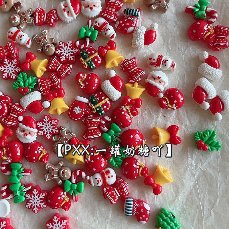 คริสมาสต์ชิ้นเล็กๆ DIY เรซินครีมแฮนด์เมดเคสโทรศัพท์แพทช์กิ๊บตกแต่งทำด้วยมือ DIY วัสดุตกแต่ง