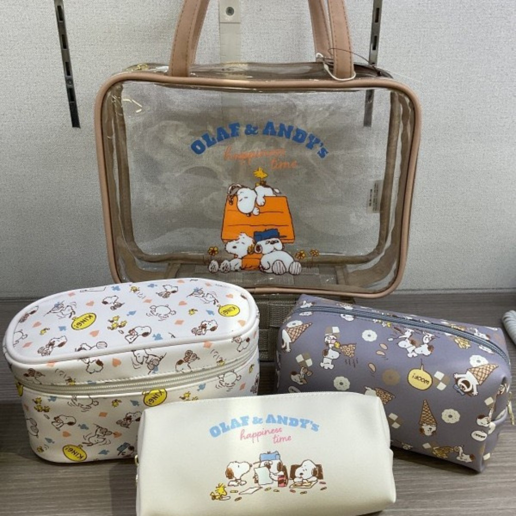 🌷 รุ่นนี้น่ารักมาก ชุดกระเป๋าใส่ของใช้ Snoopy Peanuts งานช็อปญี่ปุ่น ในเซตมี 4 แบบ แบบใสขนาด 27×19×9