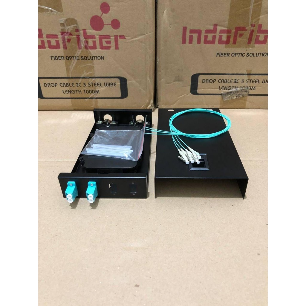 เหล็ก 4 คอร์ Rosette LC Multimode OM3 / mini OTB 4 พอร์ต LC OM3 ครบชุด