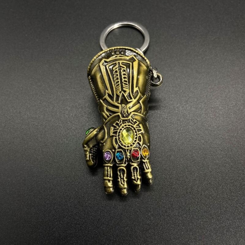 Avengers Thanos ถุงมือพวงกุญแจจี้รถหัตถกรรมของขวัญอุปกรณ์เสริมผู้ชาย - รูปที่ 4
