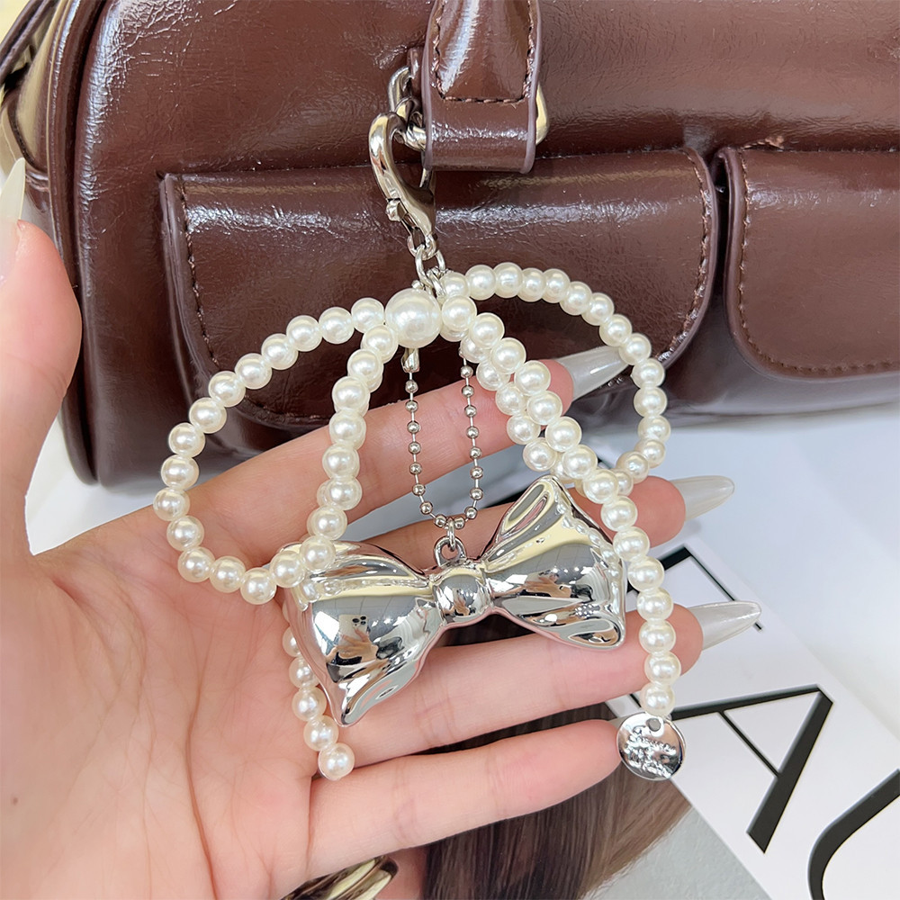 Fashionabl Bow Pearl Bag Charm- พวงกุญแจริบบิ้นโบว์หวาน-จี้โบว์โลหะอเนกประสงค์ที่หรูหรา