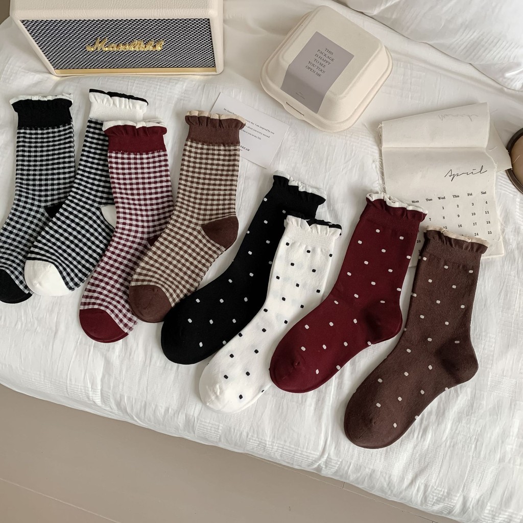 ฤดูใบไม้ร่วงญี่ปุ่นฤดูหนาวผลิตภัณฑ์ใหม่หวานดัดผมลายสก๊อตถุงเท้าสีแดงเข้มผ้าฝ้ายแท้อินเทรนด์ถุงเท้ากลางหลอดผู้หญิง