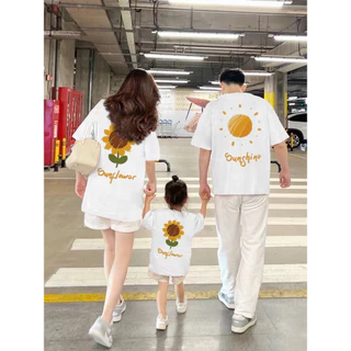 🔥RINA STUDIO🔥 ชุดครอบครัว 2025 ใหม่ เสื้อคู่แม่ลูก เสื้อยืดแขนสั้น เสื้อเด็ก เนื้อผ้าสบาย เบาเย็น สไตล์เกาหลี
