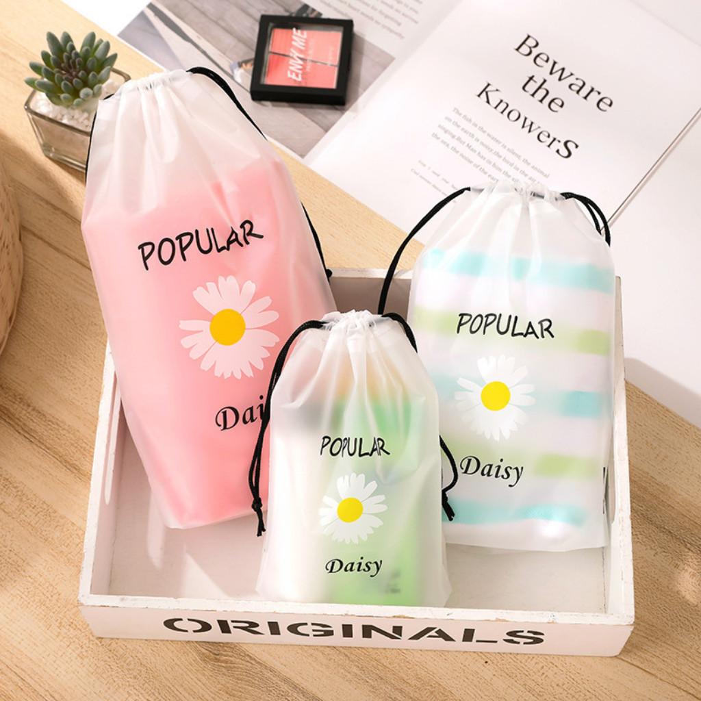 🔥พร้อมส่ง🔥 ถุงหูรูดใส่ของ ลายหมีบราวน์ โคนี่ เดซี่ และอื่นๆ💕