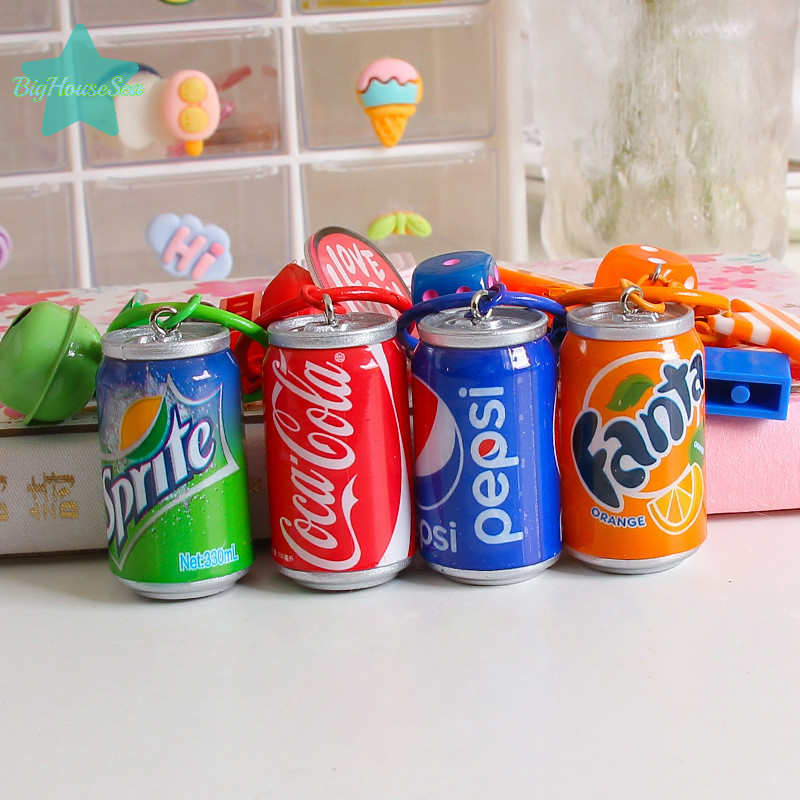 [BigHouseSea] น่ารักเครื่องดื่มสามารถ Key Chain Cola Sprite Fanta เครื่องดื่มจี้พวงกุญแจรถกระเป๋าเป้