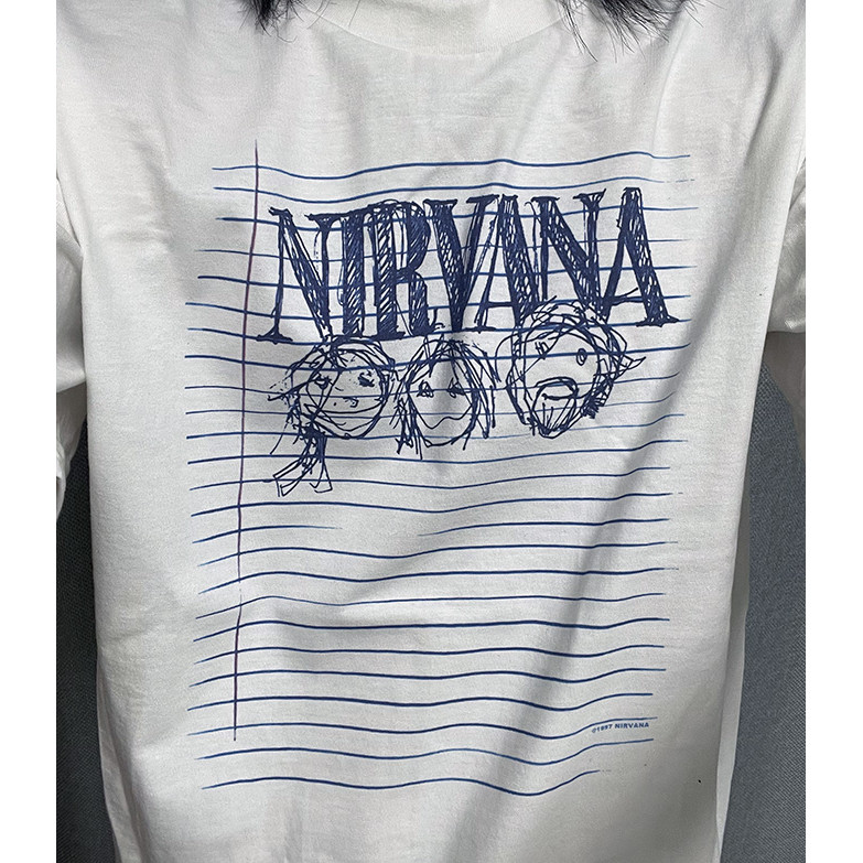 ((ผ้าฝ้ายแท้พร้อมสต็อก) เสื้อยืด nirvana kurt cobain สมุดเพ้นท์มือพิมพ์แขนสั้น Retro vintage nirvana