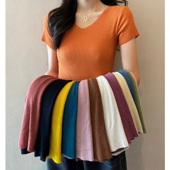 พร้อมส่ง Women's Crop Top เสื้อไหมพรมคอวีแขนสั้น PKB3111 มีให้เลือหลายสี เนื้อผ้ายืดหยุ่นใส่สบาย อก34+ ฟรีไซส์