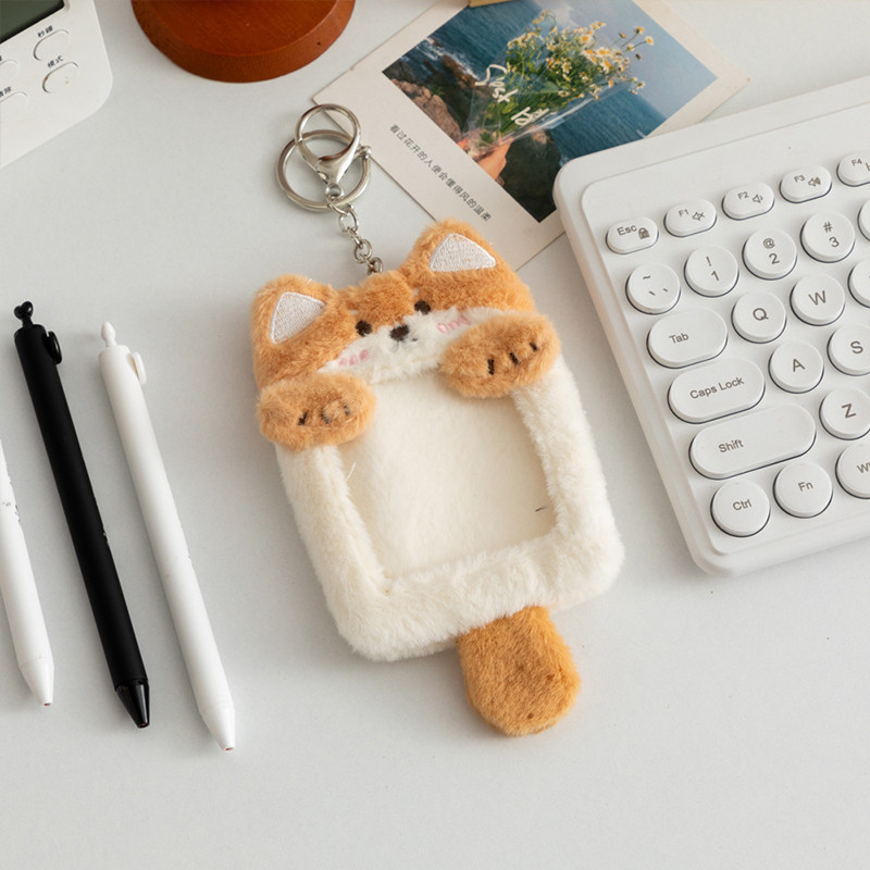 3 นิ้วการ์ตูน Plush Photocard ผู้ถือ Kpop Idol การ์ดแขนป้องกันอัลบั้มรูปกระเป๋านักเรียน Pendent พวงกุญแจของขวัญวันเกิด - รูปที่ 5