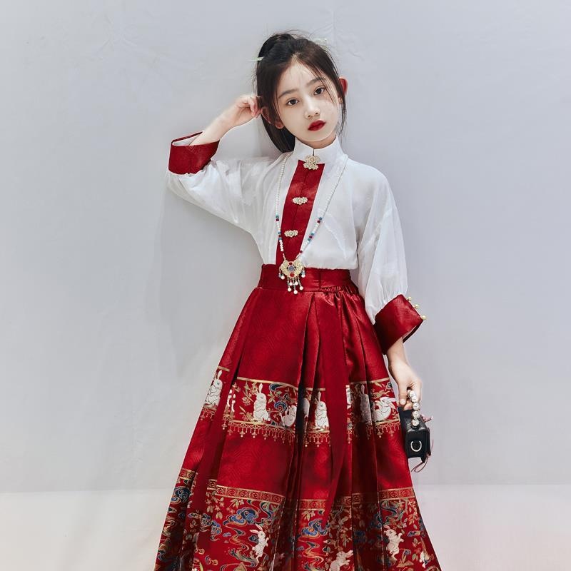 สาว Ming Made ปรับปรุง Hanfu Horse Face กระโปรงสาว Tang โบราณชาติพันธุ์ Retro ใหม่สไตล์จีนแขนยาวชุด
