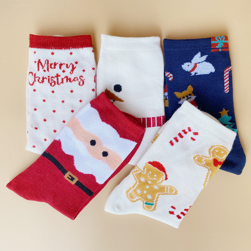 ถุงเท้าคริสต์มาส Santa Claus Elk Snowman Gingerbread Man การ์ตูนน่ารักผู้ชายและผู้หญิงถุงเท้ากลางลูกวัว