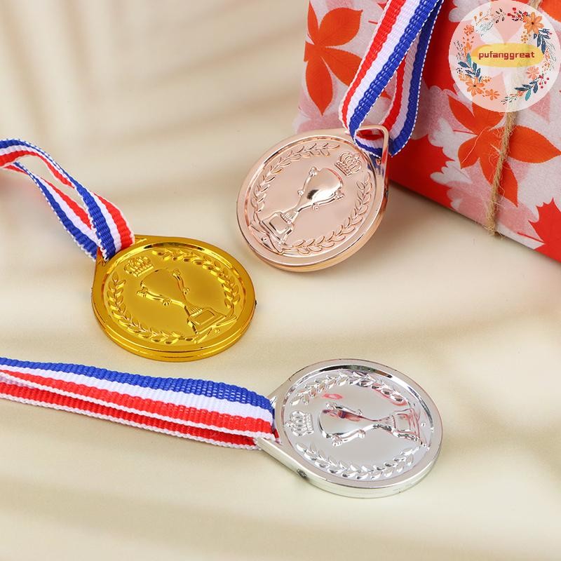 Pufanggreat Crown Gold Silver Bronze รางวัลเหรียญรางวัลฟุตบอลการแข่งขันรางวัลเหรียญสําหรับของที่ระลึกของขวัญกีฬากลางแจ้งของเล่นเด็ก TH