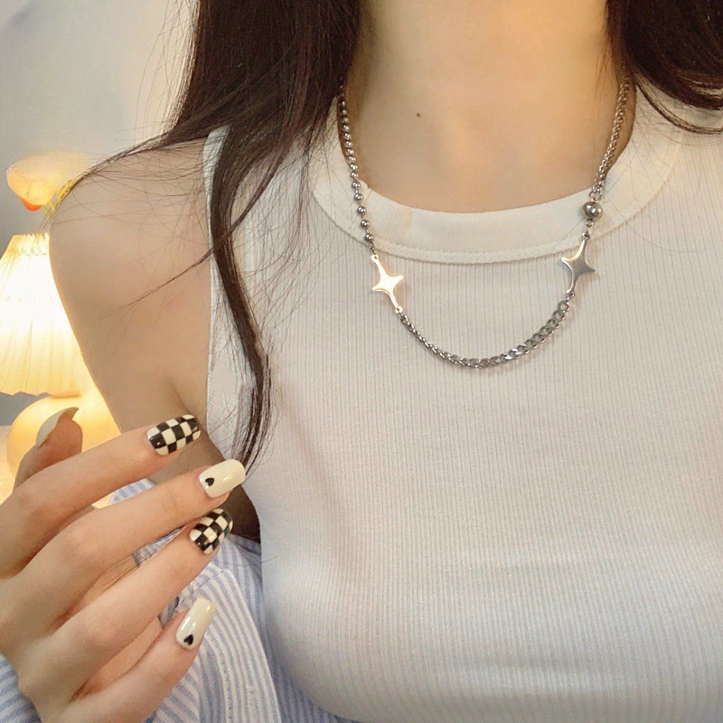 สร้อยคอผู้หญิงใหม่ปี2024 ออกแบบประกายระยิบระยับและหรูหรา สวมใส่ง่ายสำหรับวันสบายหรืองานพิเศษ WLLX