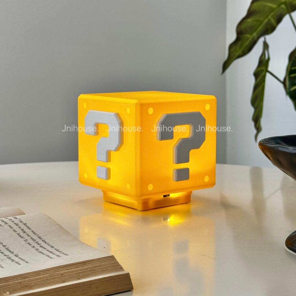 [พร้อมส่ง] Jnihouse : Mystery Block Lamp
