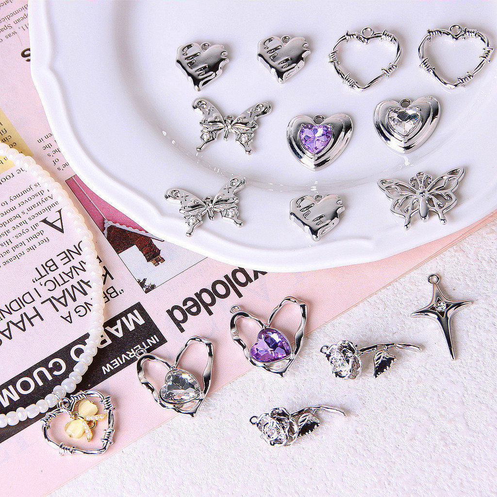 ใหม่สไตล์จีนหวานเย็นสไตล์ y2k Silver Zircon Hollow Pearl จี้หัวใจผีเสื้อ Rose diy สร้อยคอจี้ 1WHY