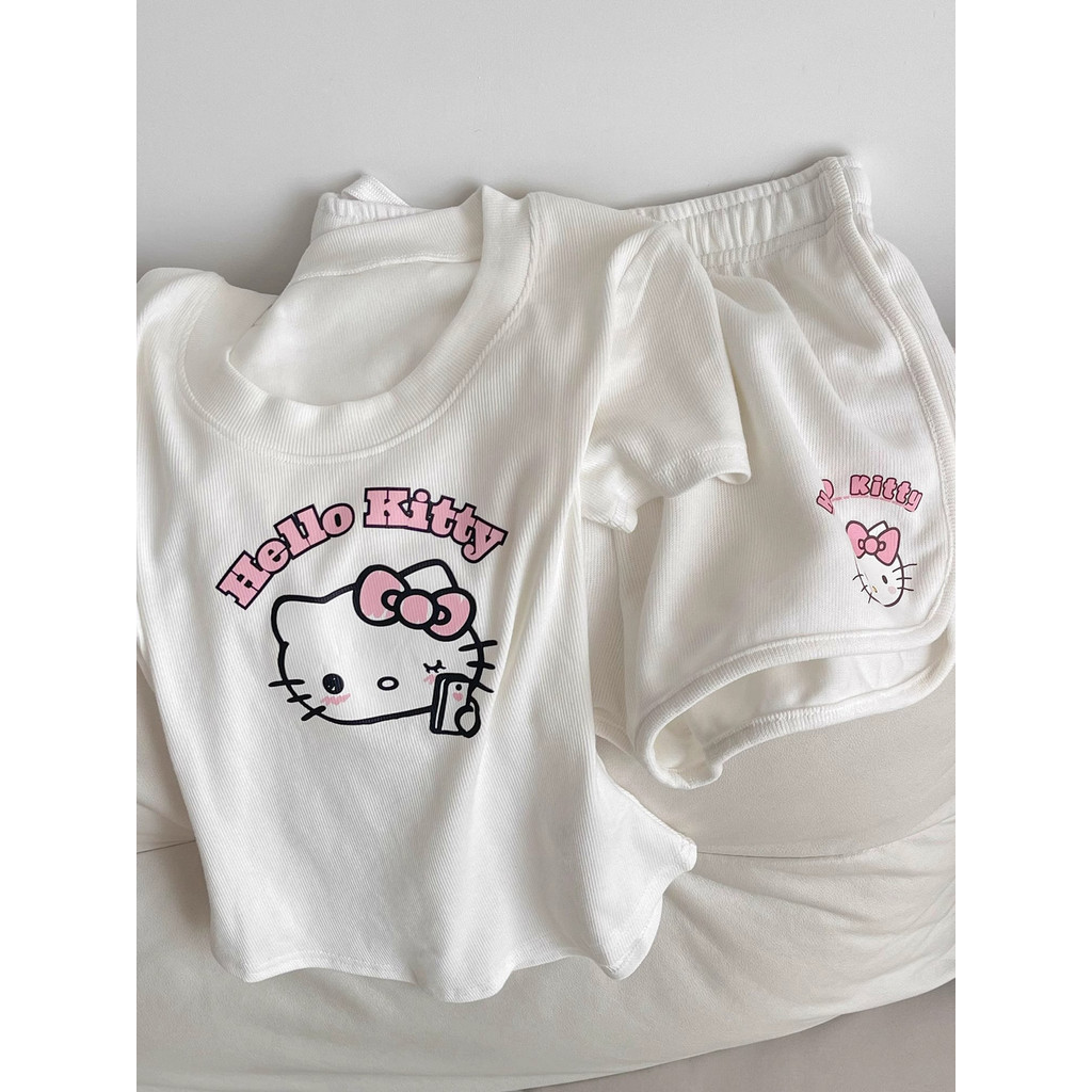 ฤดูร้อนใหม่น่ารัก Hello Kitty ชุดนอนสตรีญี่ปุ่น ins หวานเสื้อยืดสไตล์ shory สามารถแจ๊กเก็ต homewear Suit