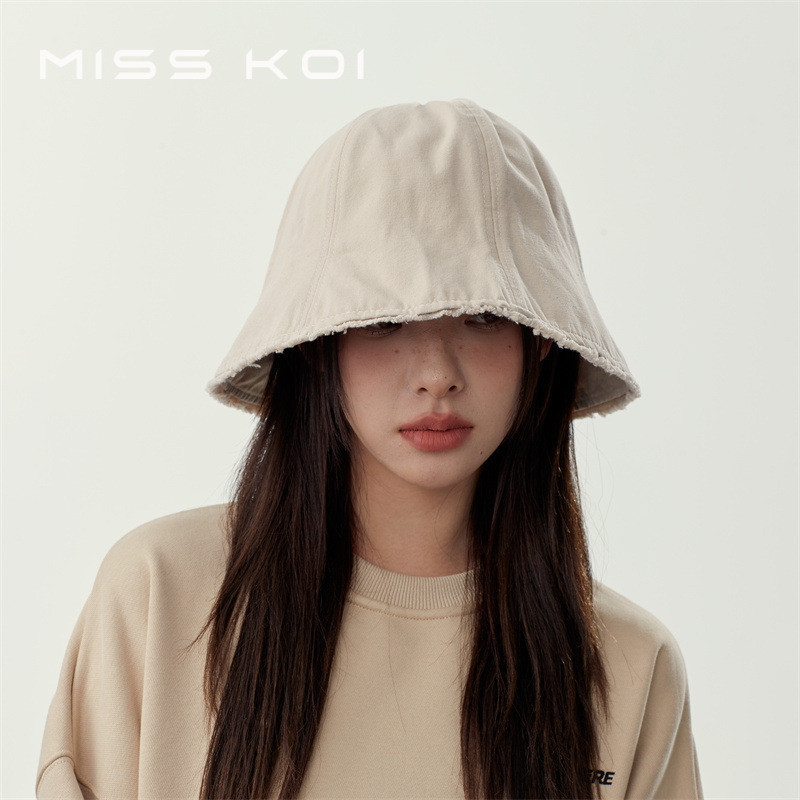 MISSKOI ins Street แฟชั่น Frayed Beggar หมวกอินเทรนด์สไตล์ญี่ปุ่นสูงเย็นสีทึบหมวกอ่างหญิง Retro ที่ไม่ซ้ํากันหมวกถัง